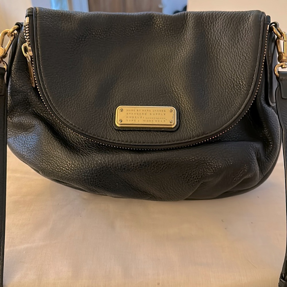 Marc by Marc Jacobs leather cross bag